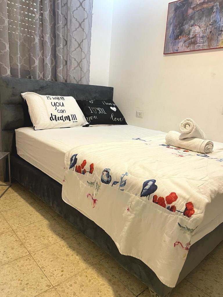 Appartamento רויאל פארק1 Eilat Esterno foto