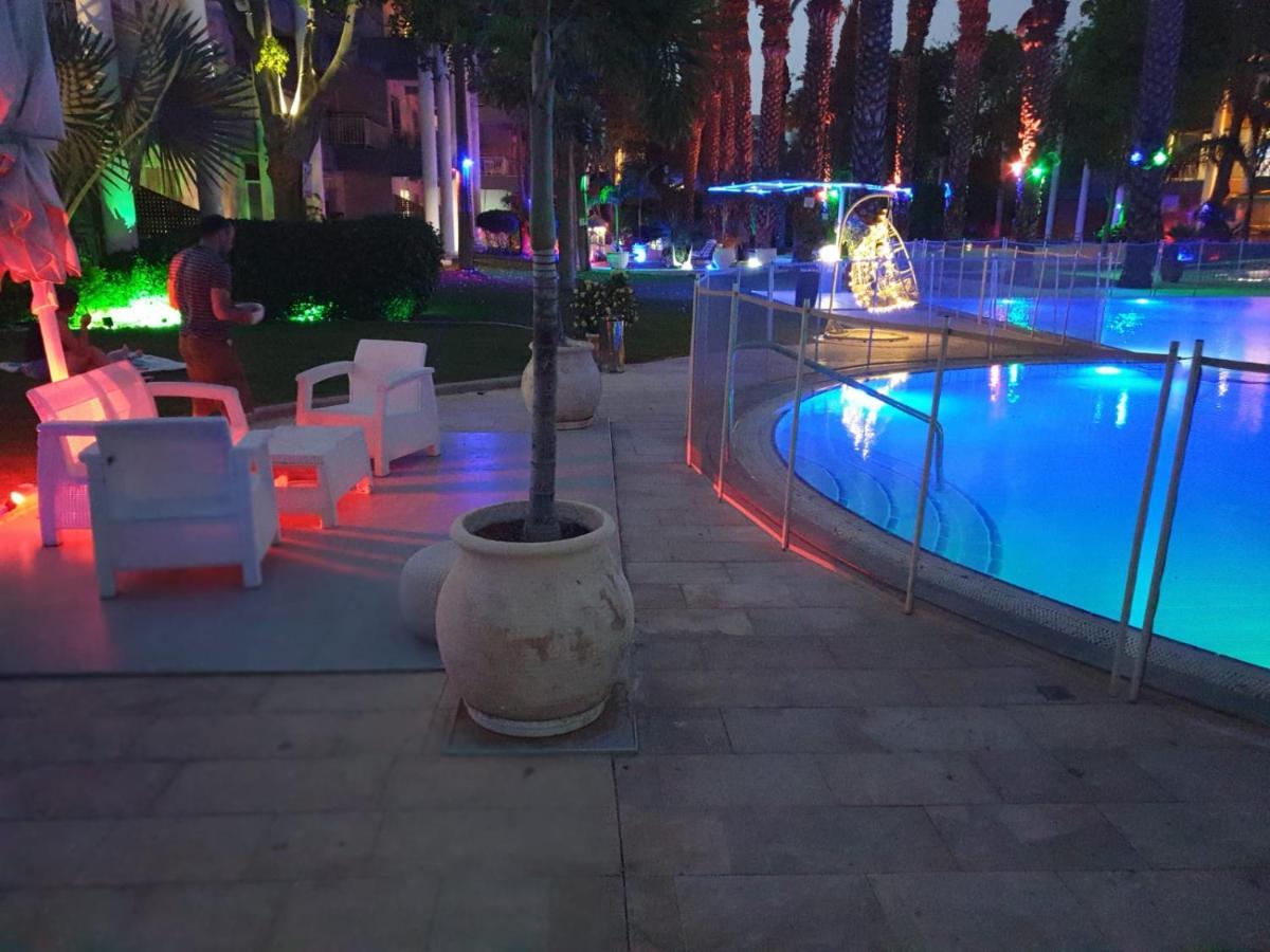 Appartamento רויאל פארק1 Eilat Esterno foto